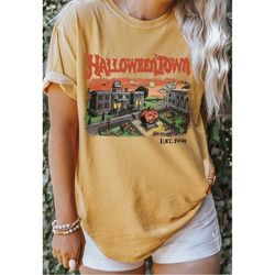 comfort colors halloweentown shirt,halloween town tshirt,halloween town est 1998 shirt,pumpkin halloweentown tee,hallowe