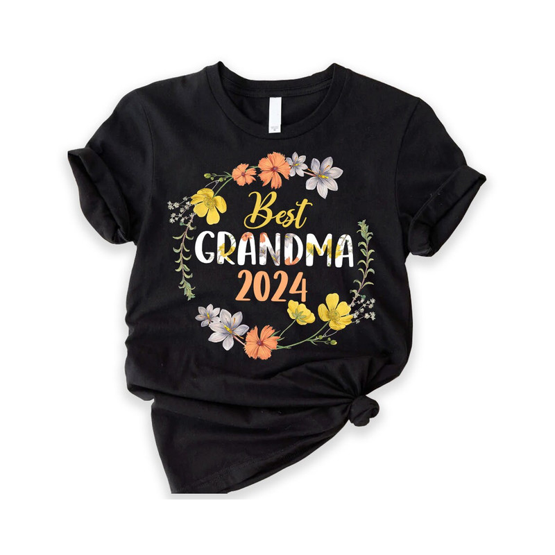 Grandma Shirt, Promoted To Grandma 2024, Grandma Est 2024, Pregnancy Reveal Shirt, New Grandma Gift, New Baby Announcement Gift.jpg