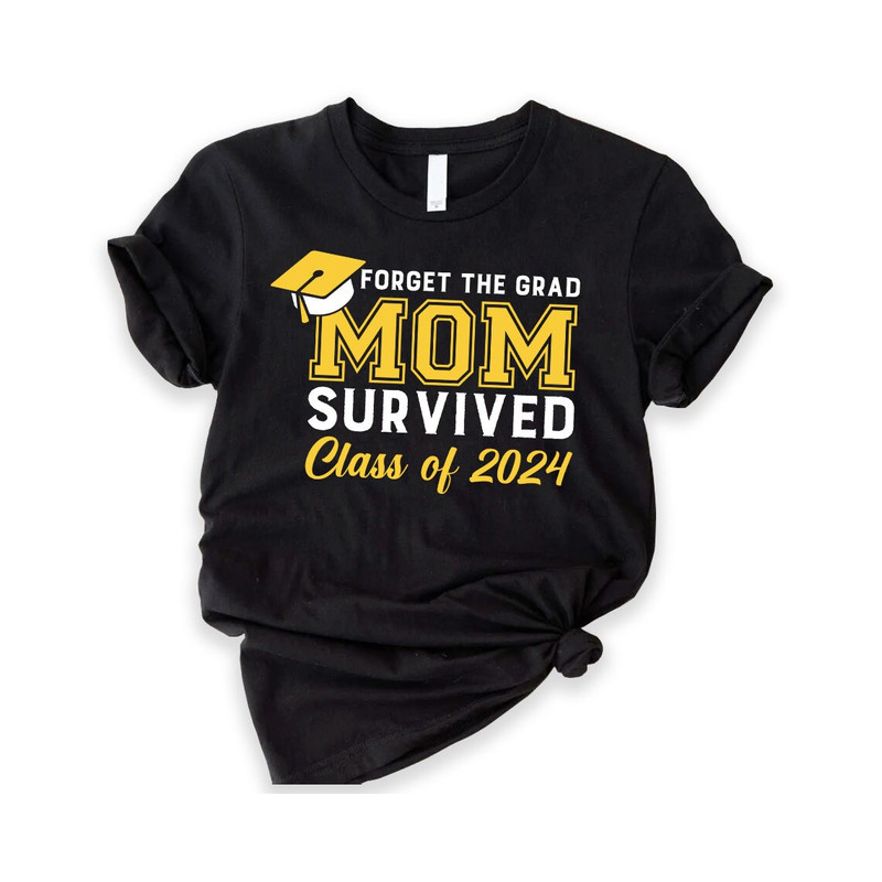 Personalized Proud Mom Graduation Shirt, Grad Squad T-Shirt, Matching Family Graduation Shirts, Graduation 2023, Custom Graduation Mom Shirt-1.jpg