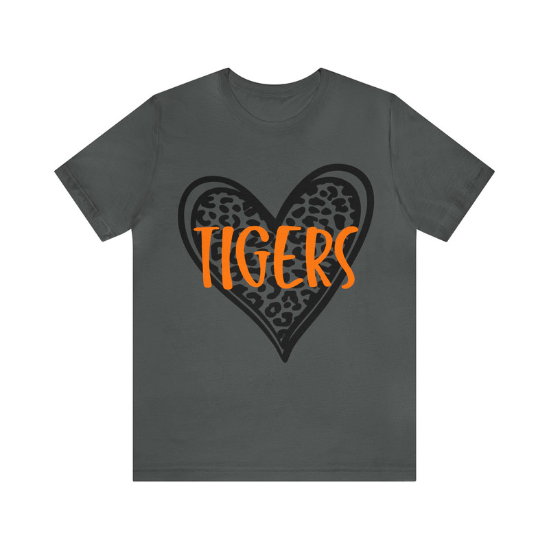 Tigers Love Unisex Jersey Short Sleeve Tee - 5.jpg