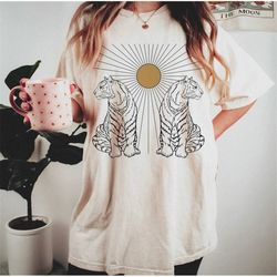 boho tiger shirt, tiger graphic tee, tiger shirt vintage inspired, aesthetic tiger t-shirt, indie clothes, tiger lover g