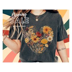 cottagecore fall vintage flowers comfort colors tee, vintage botanical flowers, gardening aesthetic shirt, light academi