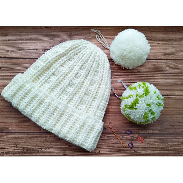 Crochet hat with pom pom.jpg