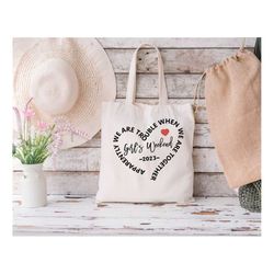 girl's weekend 2023 apparently we are trouble when we are together tote bag, girl's trip tote bag, tote bag gift, vacati
