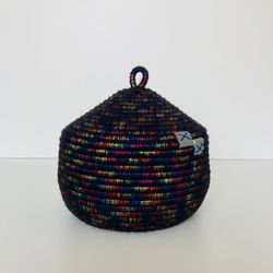 Brightly colored storage basket with lid 6.5'' x 7''