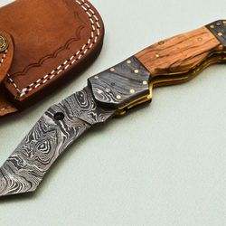 beautiful handmade damascus steel hunting folding knife handle olive wood