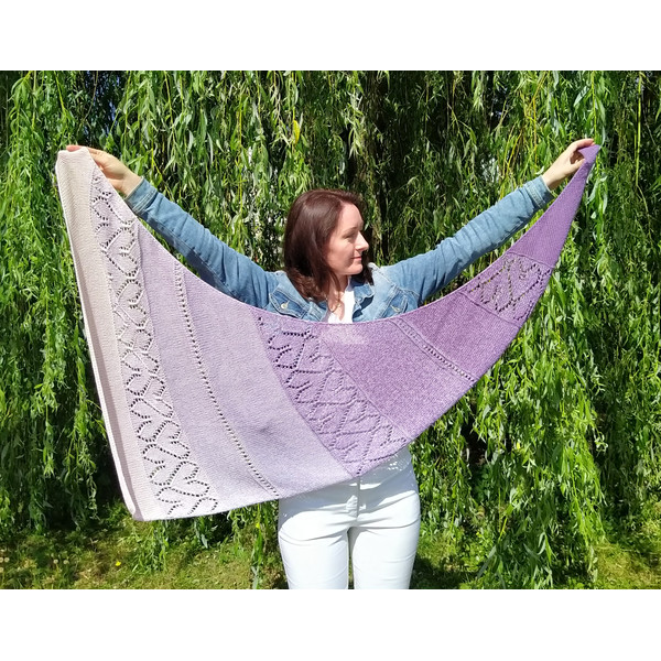 triangle shawl knitting pattern.jpg