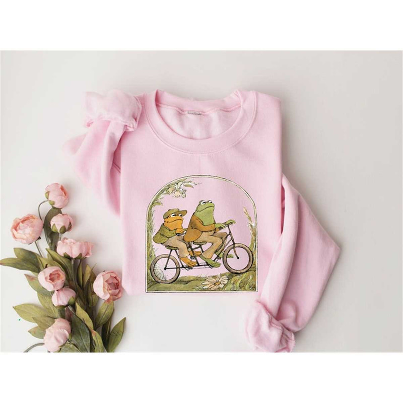 MR-149202392729-frog-and-toad-sweatshirtvintage-frog-and-toad-shirt-cute-image-1.jpg