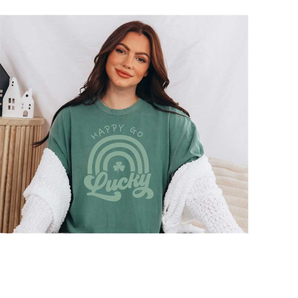 MR-149202392844-retro-st-pattys-day-comfort-colors-shirt-happy-go-lucky-image-1.jpg