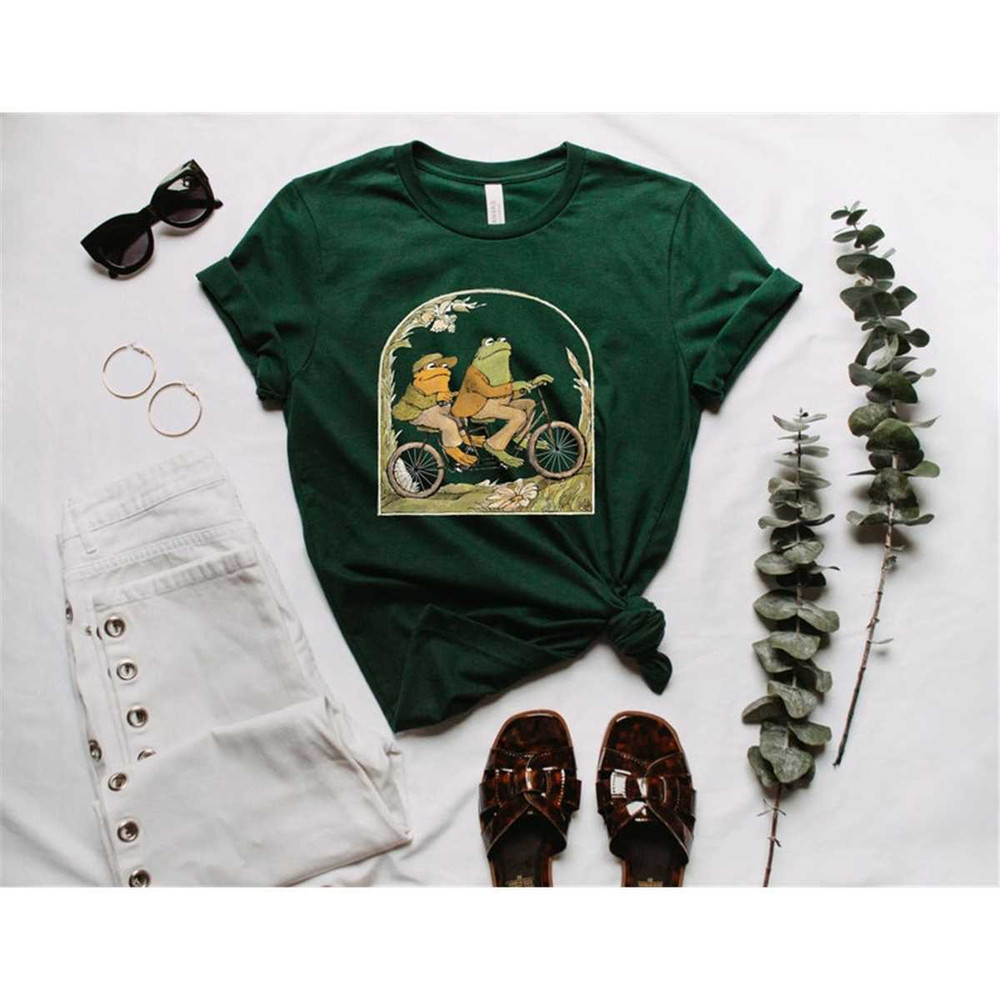 MR-149202393045-frog-and-toad-tshirtvintage-book-lovercottagecore-image-1.jpg