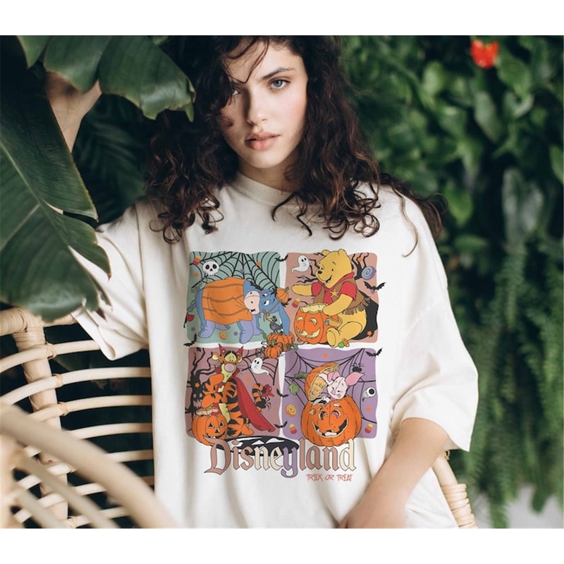 MR-1492023111356-retro-winnie-the-pooh-halloween-group-shirt-pooh-bear-pumpkin-ivory.jpg