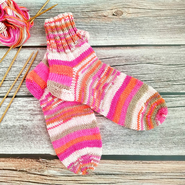 Knitted sock patterns for beginners.jpg