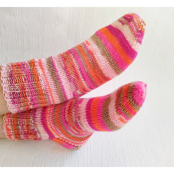 Knitting pattern ladies socks.jpg