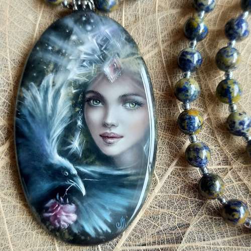 PENDANT "MAGIC OF THE NIGHT"