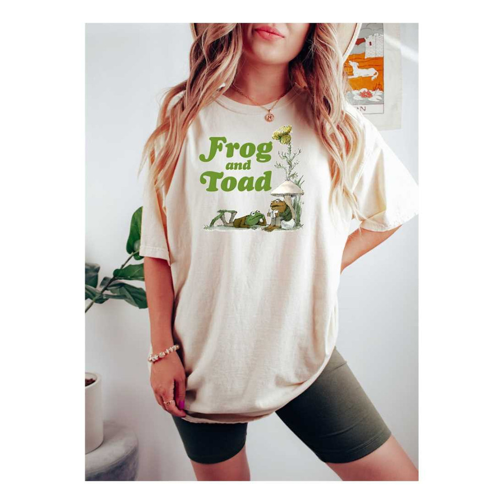 MR-15920238592-frog-and-toad-shirt-vintage-book-lover-cottagecore-aesthetic-frog-and-toad-shirt-cute-frog-shirt-book-lover-sweater-comfort-colors.jpg