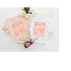 wavy sun sand drink in my hand, ring on my hand, retro batch shirts, bachelorette party shirts, bachelorette t-shirt, re