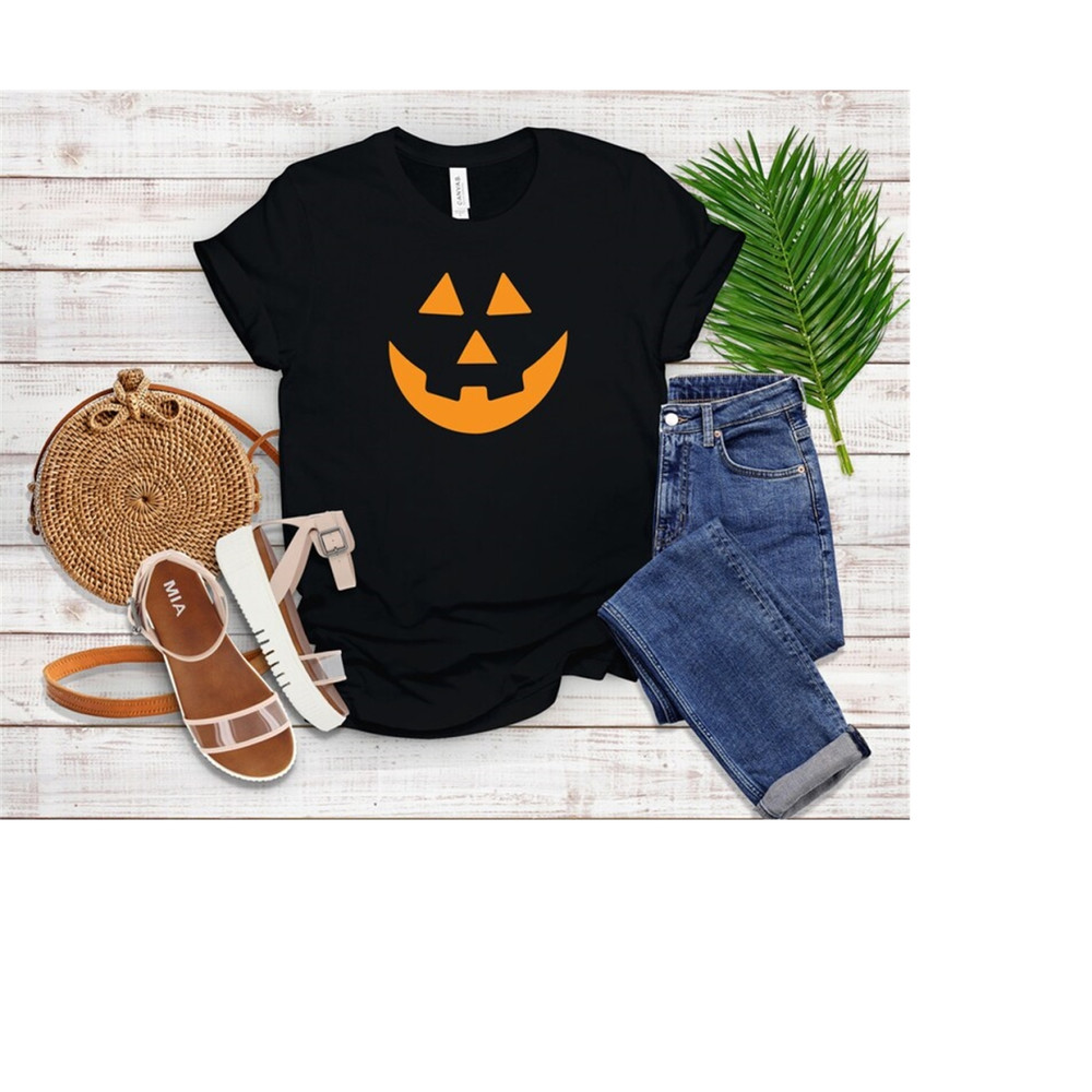 MR-1592023161645-pumpkin-face-graphic-tee-season-tee-gift-halloween-image-1.jpg