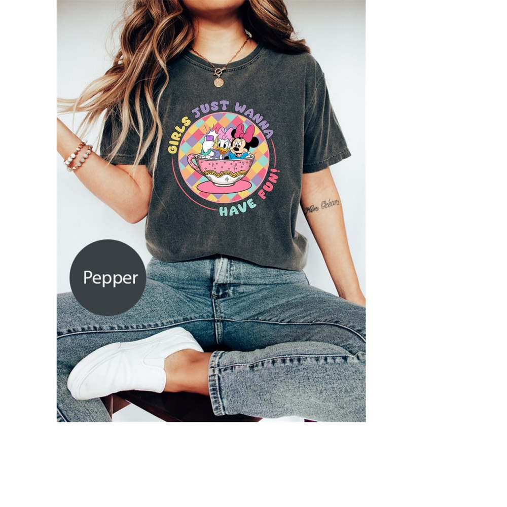MR-1592023163811-retro-disney-minnie-daisy-summer-comfort-colors-shirt-girls-image-1.jpg