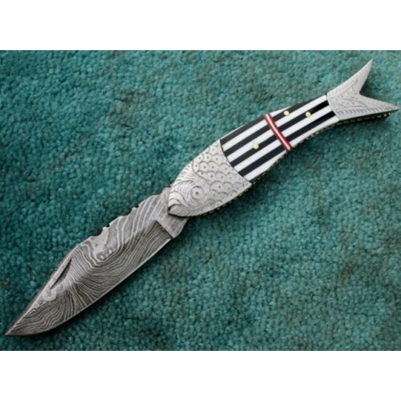 Buy a 9 Handmade Damascus Steel Knife