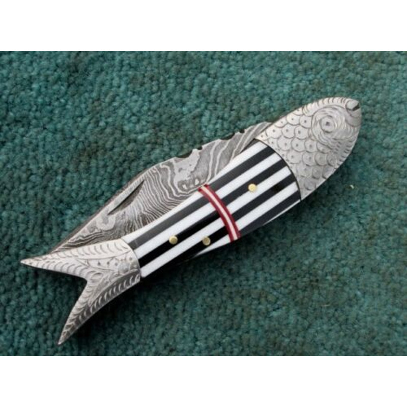 Buy a 9 Handmade Damascus Steel Knife