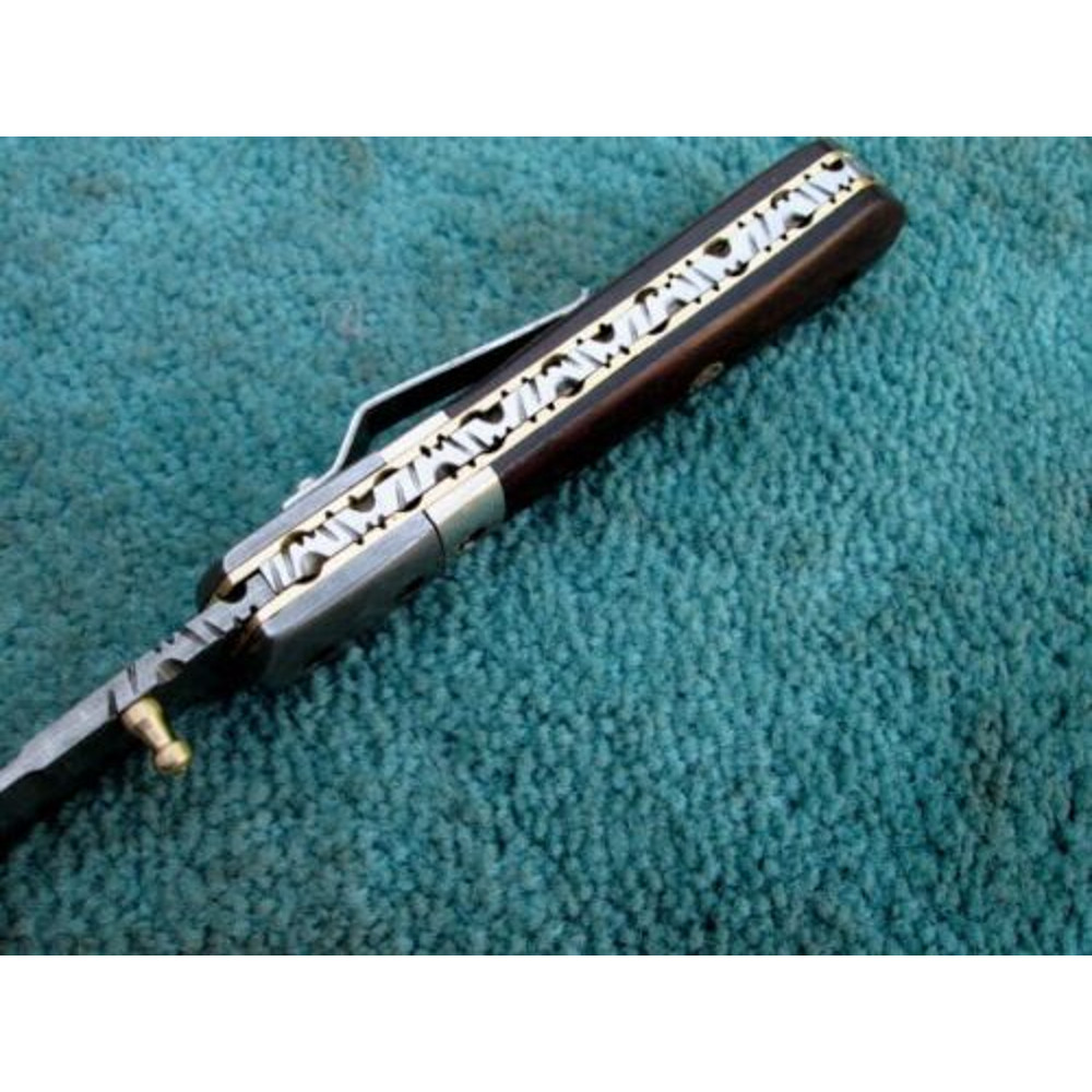 8 Damascus Steel Knife with Rosewood Handle