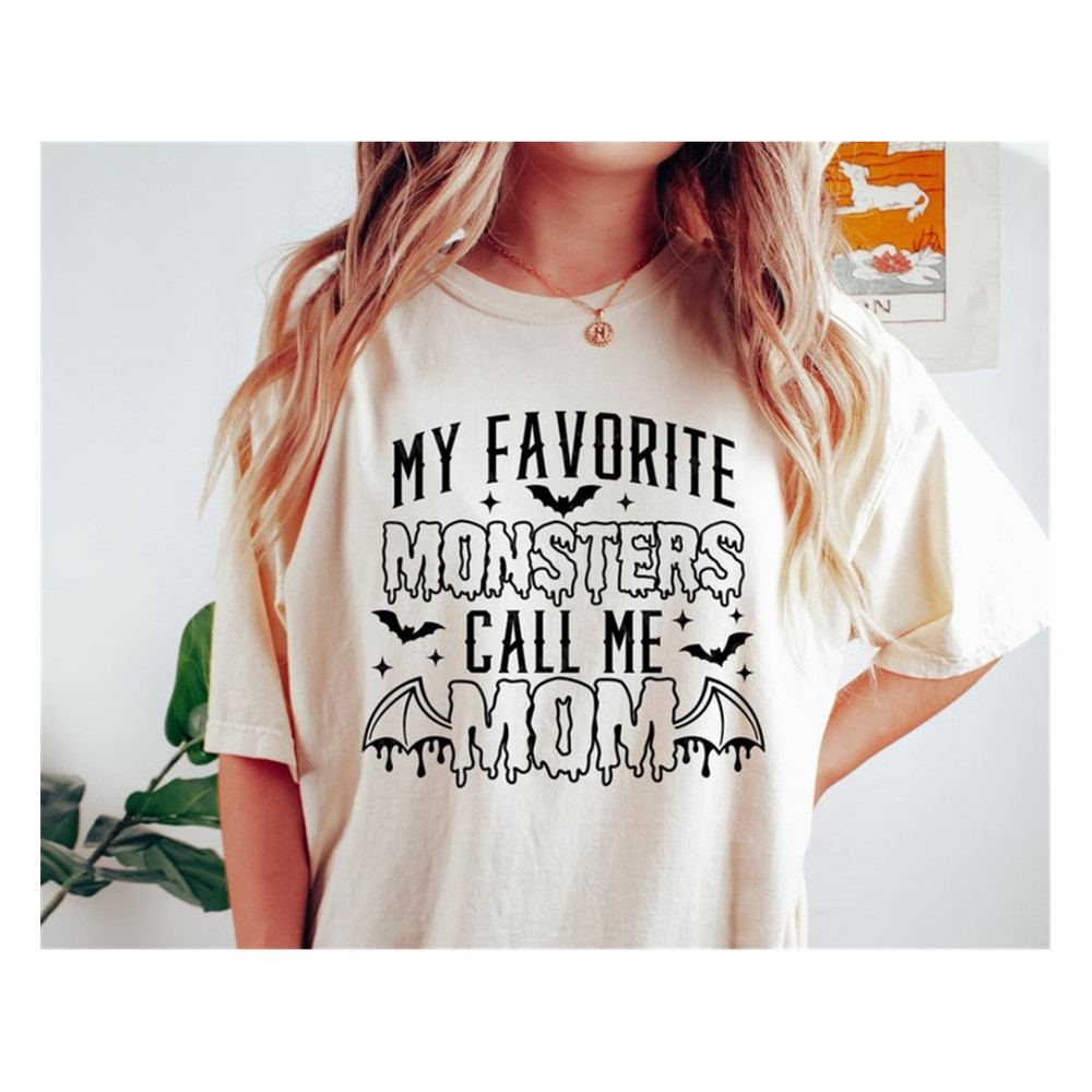 MR-1692023143359-halloween-svg-png-my-favorite-monsters-call-me-mom-retro-image-1.jpg