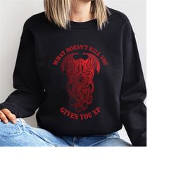 what doesn't kill you cuthulu sweather, dnd monster jumper, board gaming pullover, cuthulu sweat shirt.