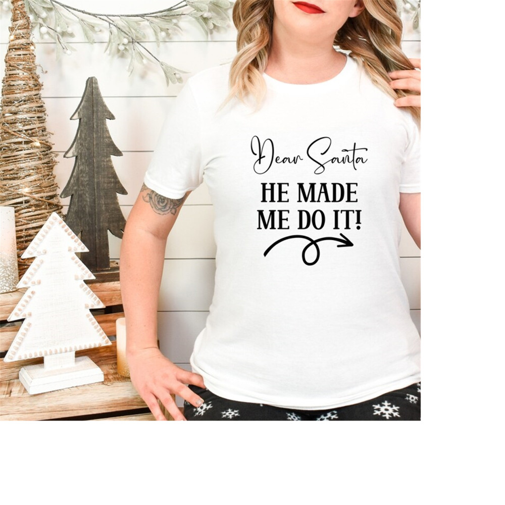MR-1892023132254-couple-funny-christmas-t-shirt-for-women-he-made-me-do-it-image-1.jpg