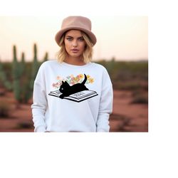 bookish sweatshirt,book lover sweatshirt,gift for cat lover,cute cat book sweatshirt,floral cat sweatshirt,book nerd shi