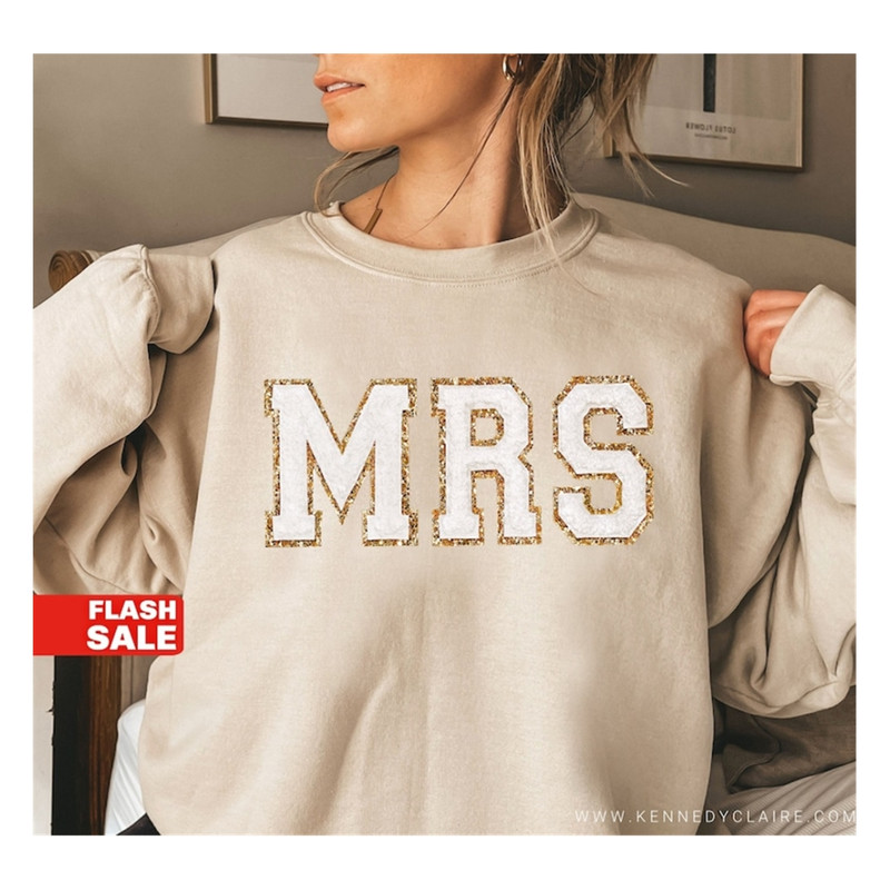 MR-2192023135340-personalized-gift-for-bride-future-mrs-sweatshirt-unique-sand-sweatshirt.jpg