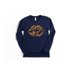 valentines day shirt,leopard heart shirt,valentines day shirts for women,lips kiss tee, cute valentine shirt, cute valen