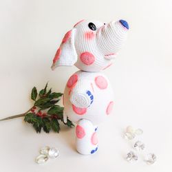 White elephant with pink polka dots soft toy amigurumi. Toy white spotted polka Elephant of island misfit toys crocheted