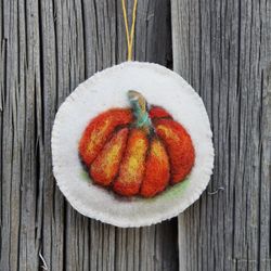 Pumpkin autumn ronament, wool pumpking decoration, needle felted pumpkin