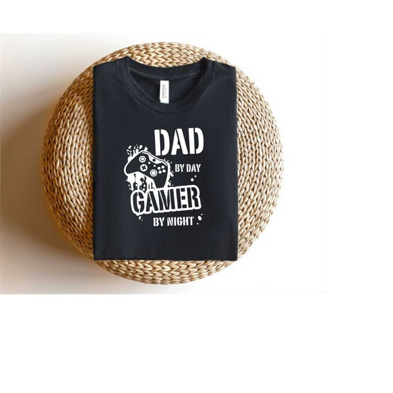 MR-2392023104230-gamer-dad-shirt-fathers-day-gift-shirt-for-dad-dad-t-shirt-image-1.jpg