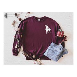 christmas deer, christmas sweatshirt gift, winter sweat, gift for mama, gift for girlfriend, noel deer pocket sweat