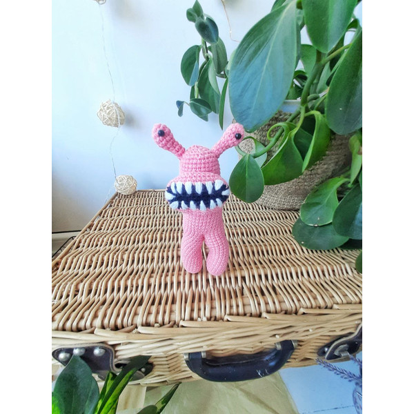 Amigurumi Pink Rainbow Friends crochet pattern.jpg