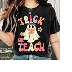 halloween shirt, groovy trick or teach shirt, funny halloween tee, scary halloween costumes, pumpkin halloween shirts, h