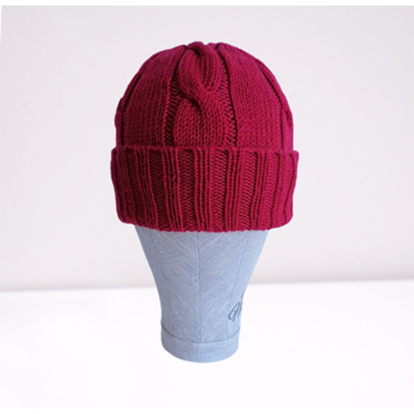 hat-with-cables-of-knitting-needles 6.jpg