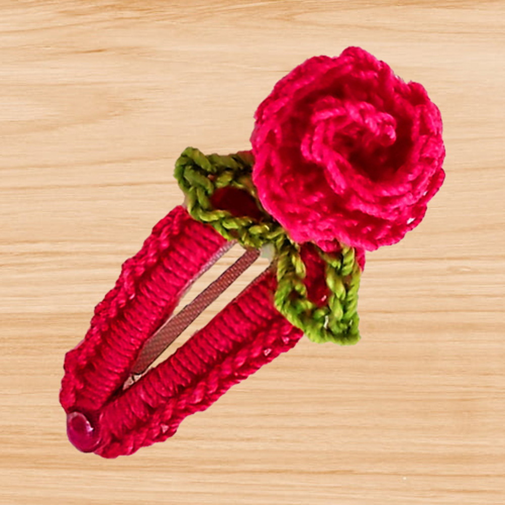 A crochet flower hair clip pattern