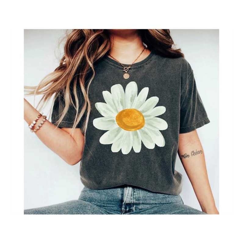 MR-2792023112846-simple-daisy-graphic-tee-simple-floral-graphic-tee-floral-image-1.jpg