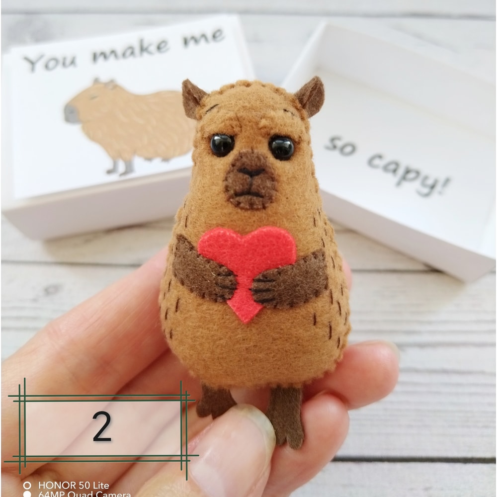 capybara-plush-funny-card