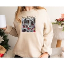 house of wind library sweatshirt, velaris acotar illustrated art sweater, night court sarah j maas throne of glass cresc