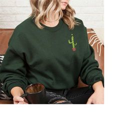 Cute Christmas cactus sweater, Festive Plant Mom Christmas sweatshirt, Holiday Cactus Graphic, Christmas Plant Mom Gift,
