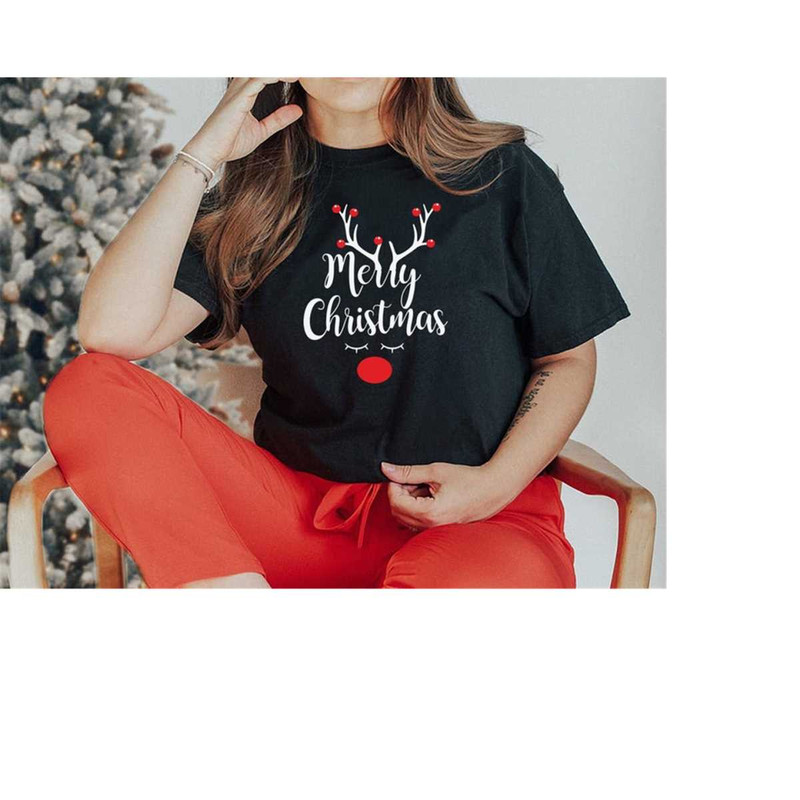 MR-2892023165840-merry-t-shirt-christmas-family-t-shirt-reindeer-tee-cute-image-1.jpg