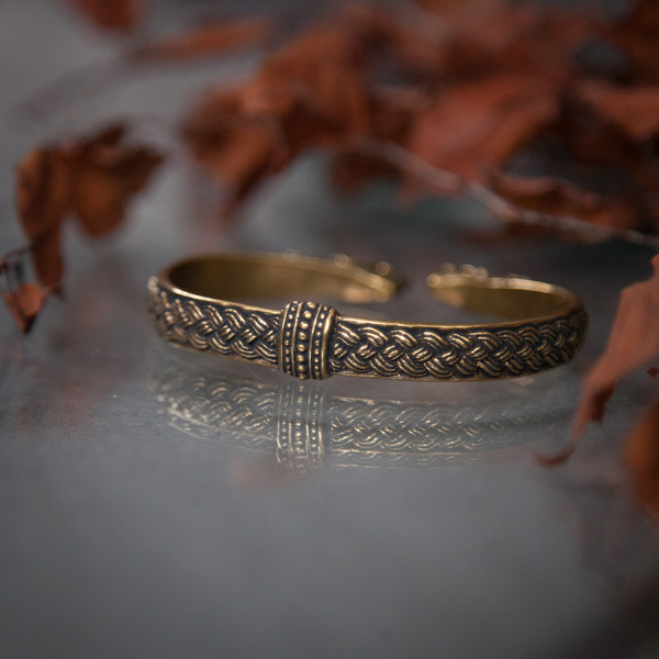 handmade-viking-bracelet