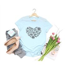 flower shirt, flower heart t-shirt, botanic shirt, wildflowers t-shirts, mother's day gift, plant lady tshirt