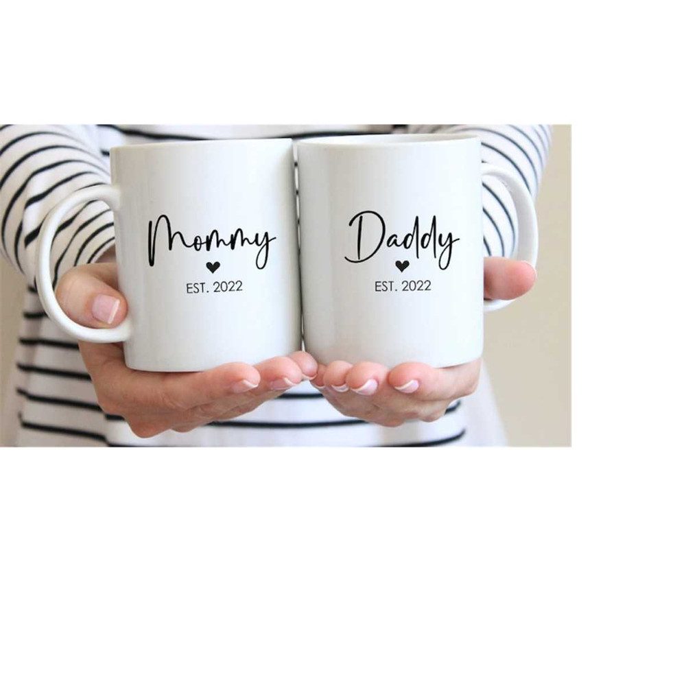 MR-2992023165339-mommy-daddy-mug-set-first-time-mommy-gift-first-time-daddy-image-1.jpg