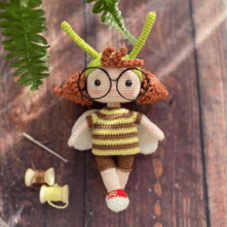 Joyful Buzz Crochet Pattern PDF for Glasses-Wearing Bee Boy