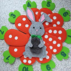 Matching and Counting activity toy Bunny and felt carrots, Counting Number game