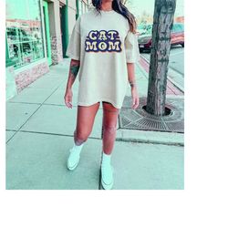 cat mom shirt, comfort colors shirt, personalized cat shirt, cat lovers shirt, gift for mom, mothers day gift, comfort c